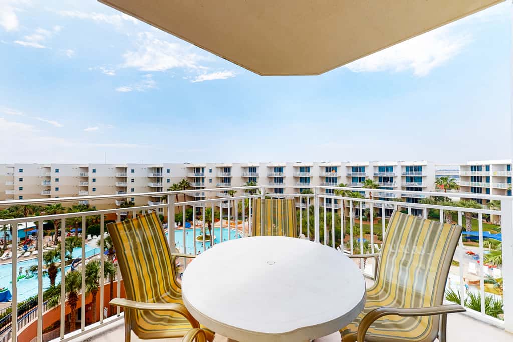 5th Floor Spacious 'At Home' Condo At Waterscape Waterfall, Lazy River
