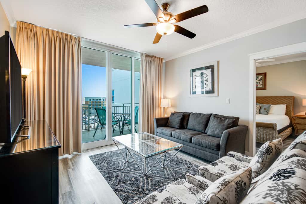 6th Floor Welcoming Condo At Waterscape 490 Feet Of Private Beach