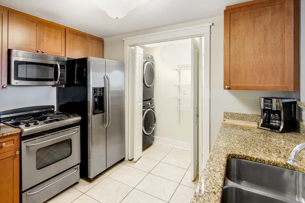 6th Floor Welcoming Condo At Waterscape 490 Feet Of Private Beach