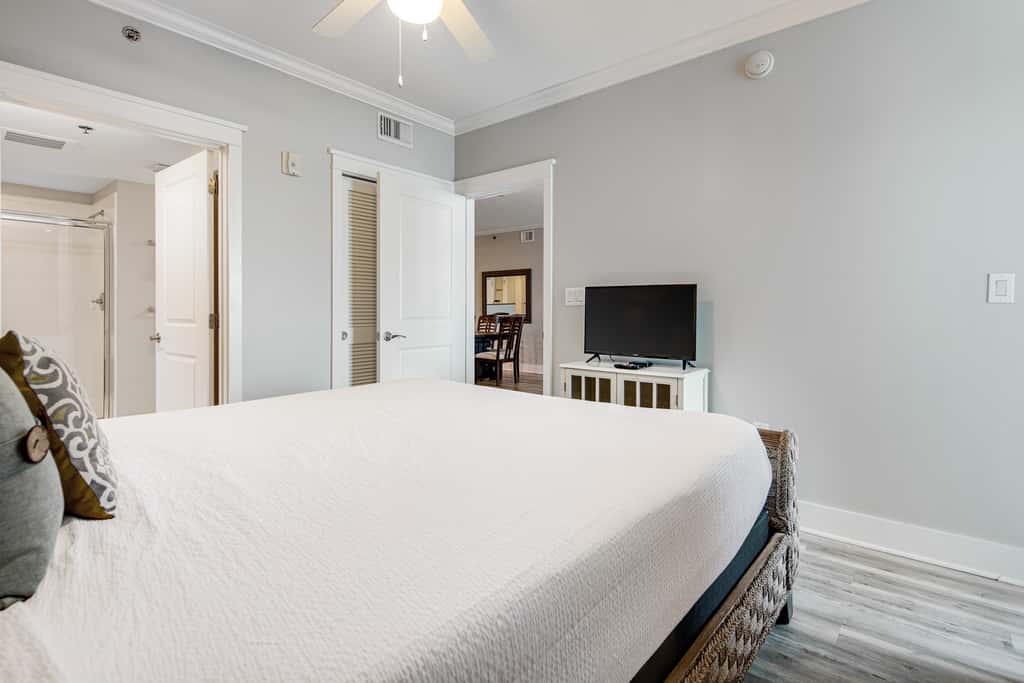 6th Floor Welcoming Condo At Waterscape 490 Feet Of Private Beach