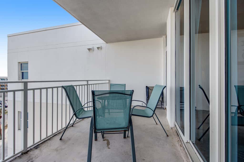 6th Floor Welcoming Condo At Waterscape 490 Feet Of Private Beach