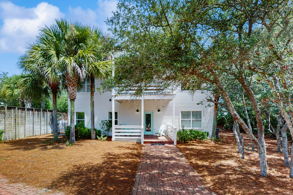 Bright Coastal Getaway with Easy Beach Access