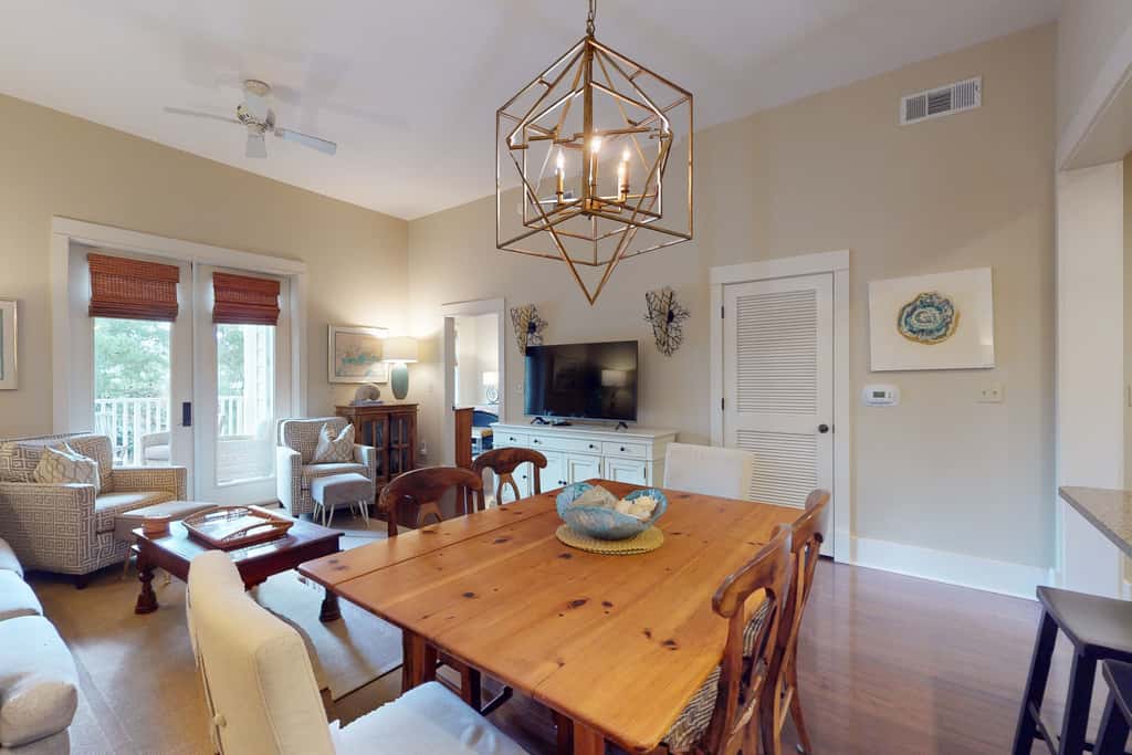 Beautiful condo with furnished balcony, pool & private beach access
