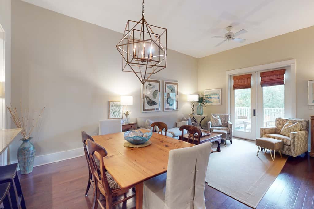 Beautiful condo with furnished balcony, pool & private beach access