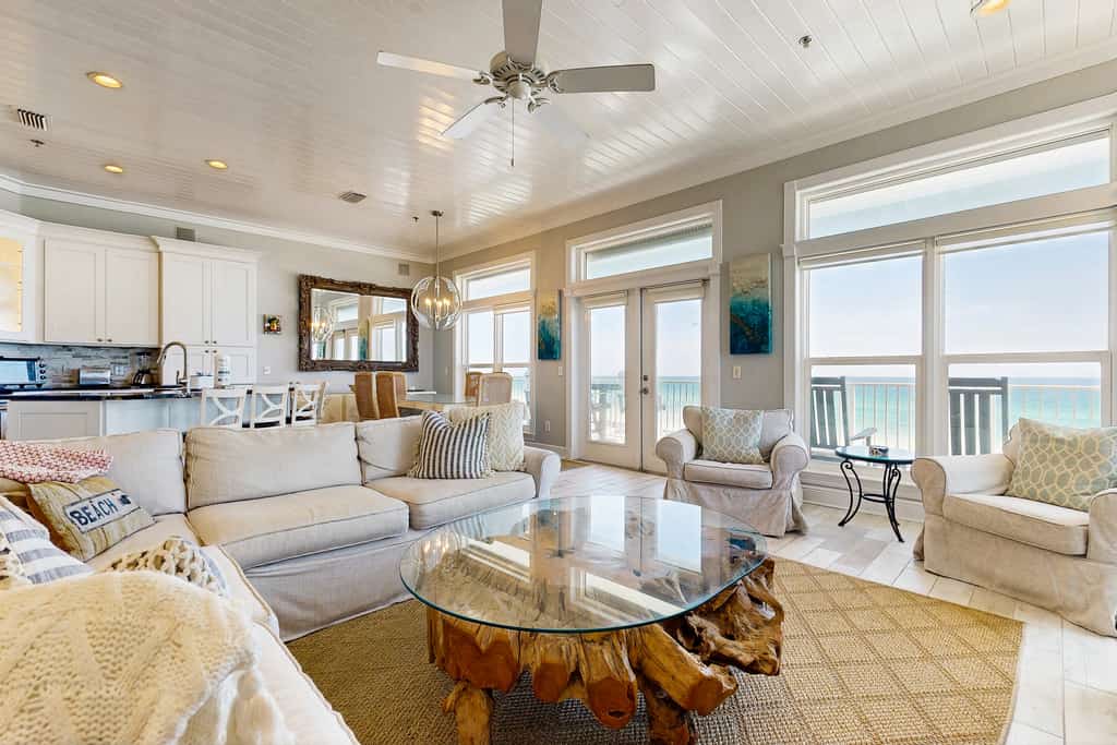 Gorgeous gulf-front condo, shared outdoor pool  - beach service included
