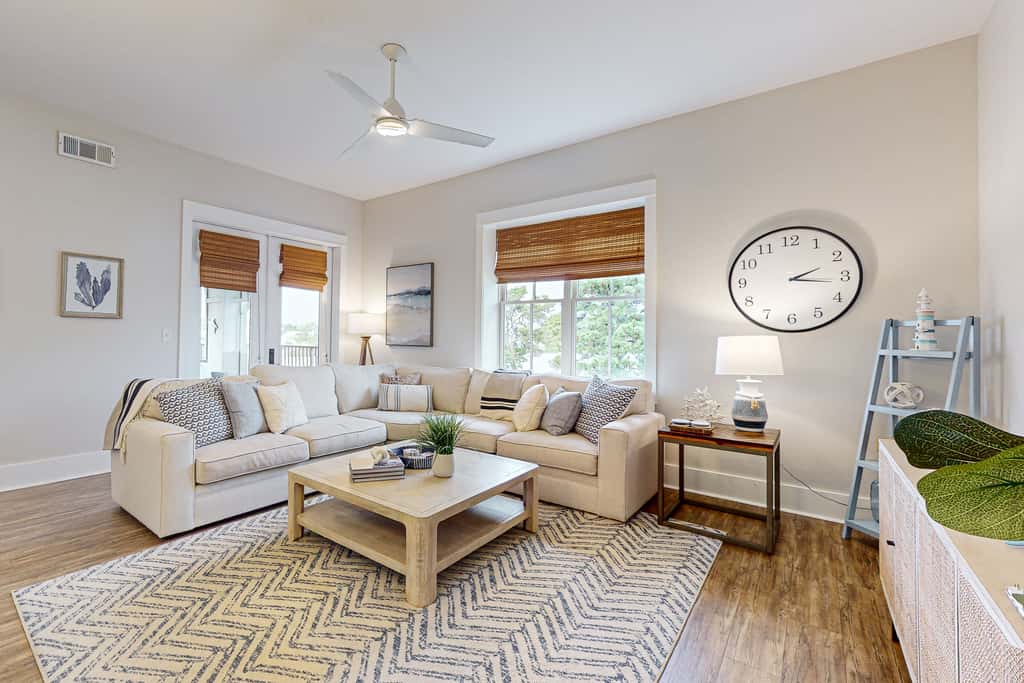 New Modern Baths! Top Floor 30A Family Condo,Private Beach Access, Resort Pool