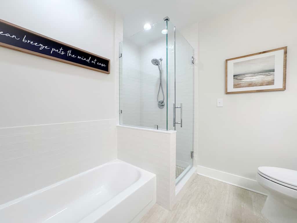New Modern Baths! Top Floor 30A Family Condo,Private Beach Access, Resort Pool