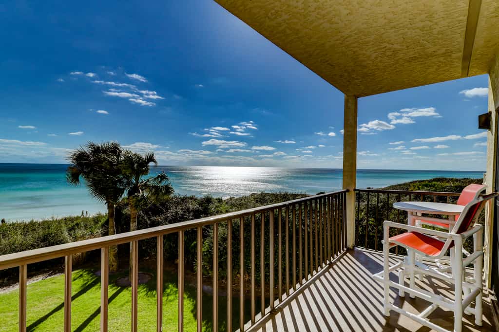 Beachfront Corner Condo with Free WiFi, Stunning Gulf View, & a Shared Pool