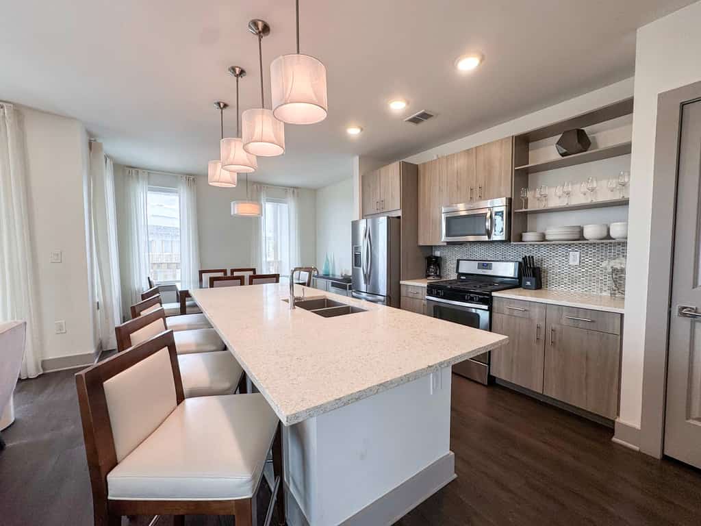 The Pointe 3-341