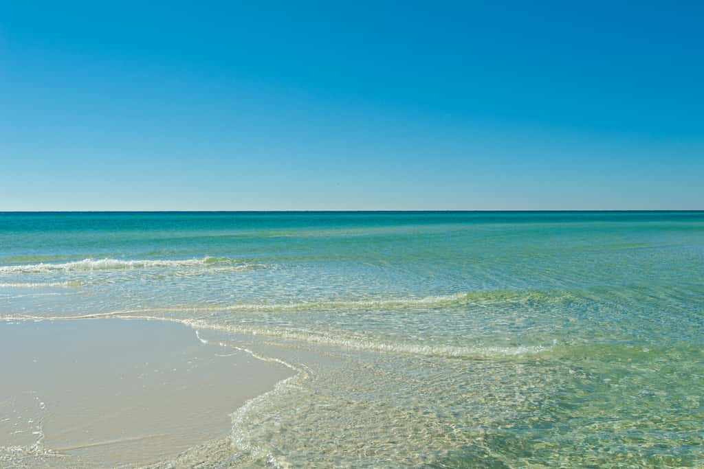 Coastal haven near the beach off scenic 30A with two pools & porch- dog-friendly