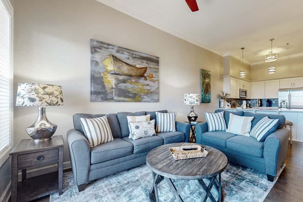 Elegant condo with 2 community pools, hot tub, & beach access across the road
