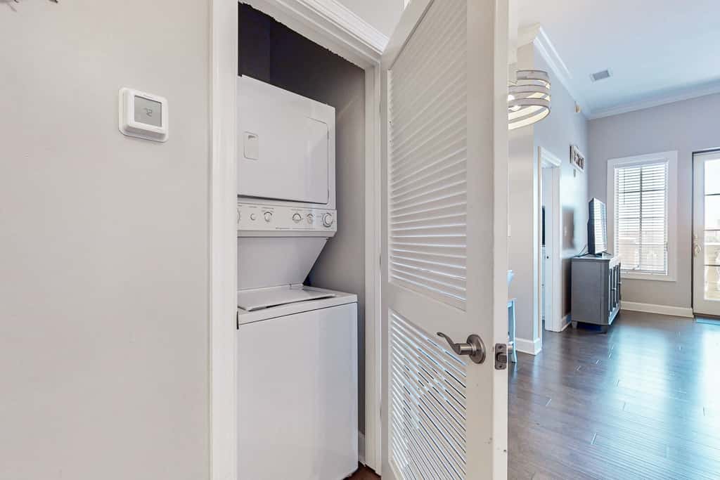 Elegant condo with 2 community pools, hot tub, & beach access across the road