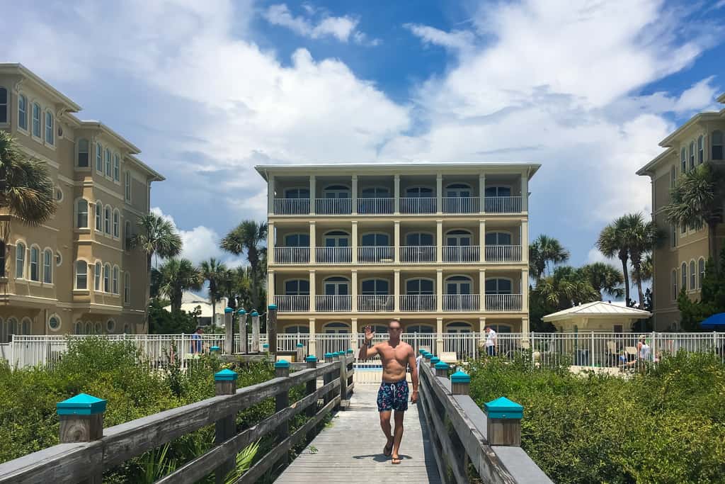 Elegant condo with 2 community pools, hot tub, & beach access across the road