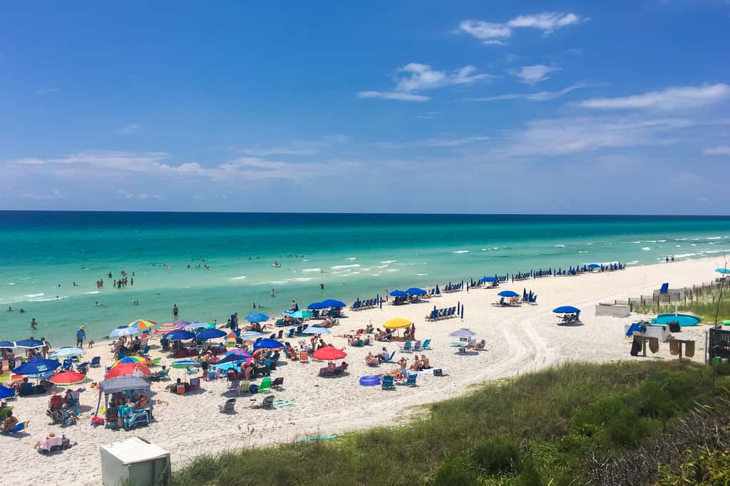Elegant condo with 2 community pools, hot tub, & beach access across the road