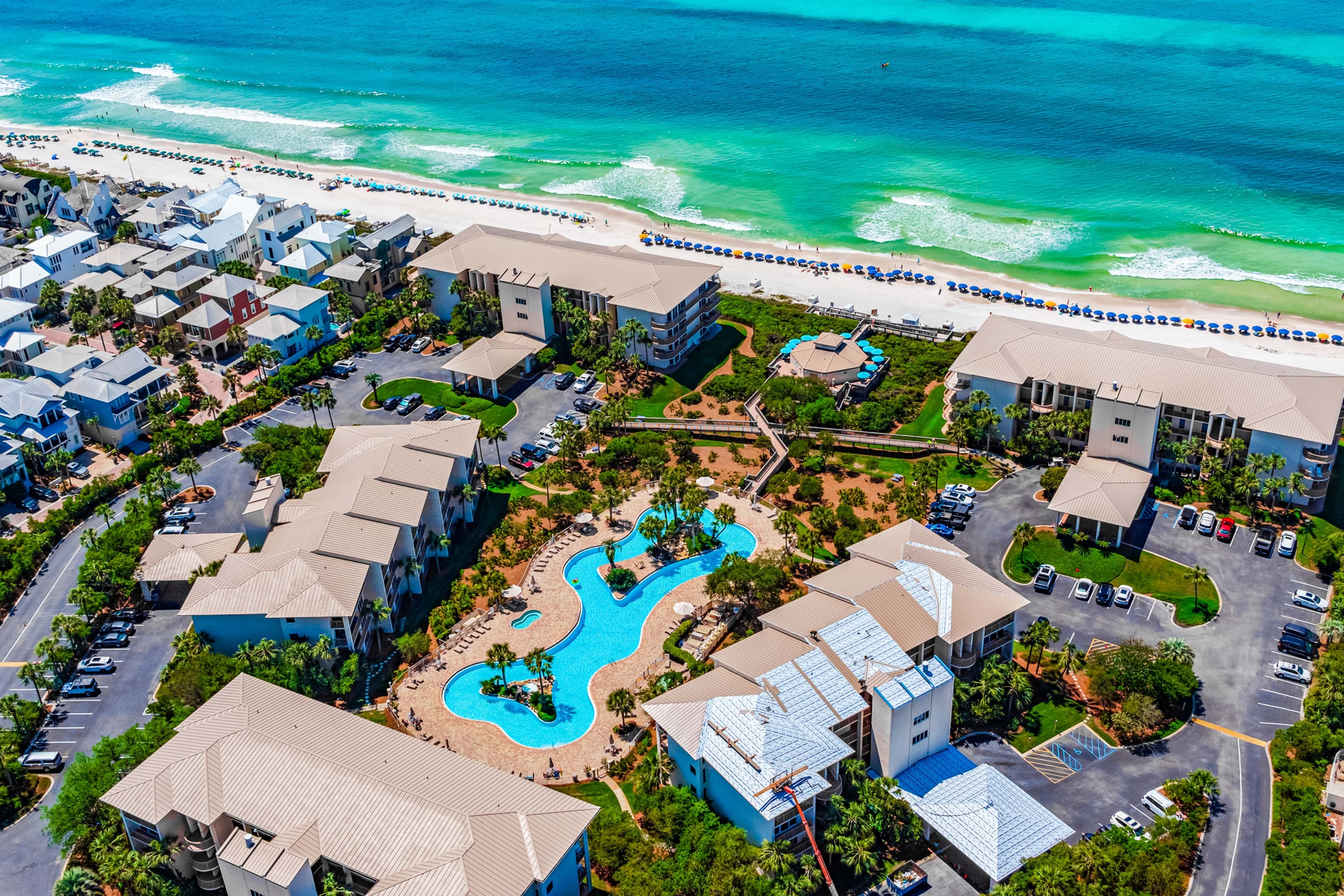 Condo with pickleball - steps from the Gulf & quick walk to dining & shops