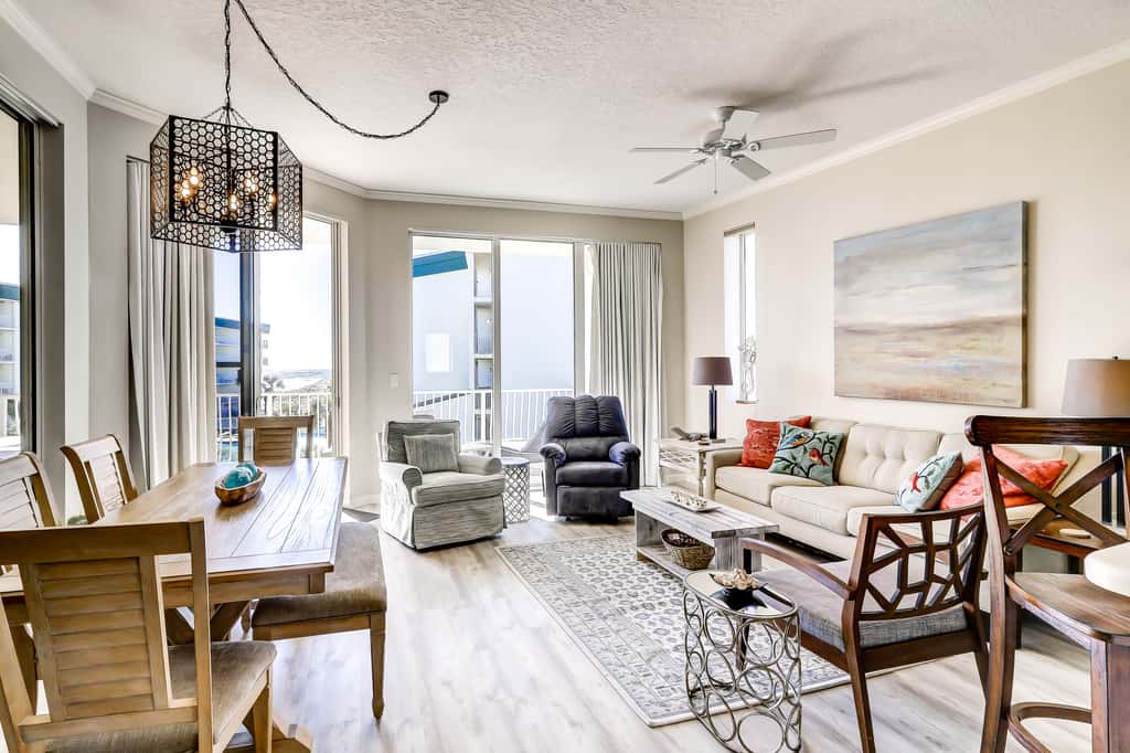Beautiful 2nd-floor condo in Seagrove Beach with beach ambience & pickleball