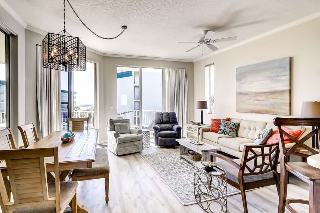 Beautiful 2nd-floor condo in Seagrove Beach with beach ambience & pickleball
