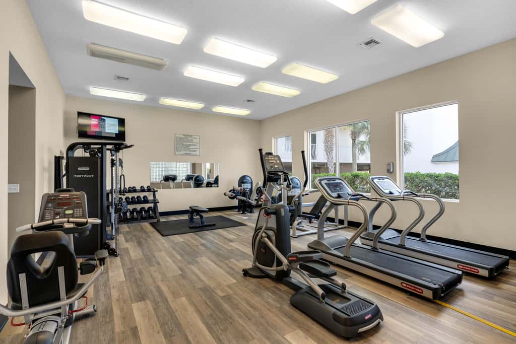 Gulf-front view & spacious condo with wraparound balcony & pickleball
