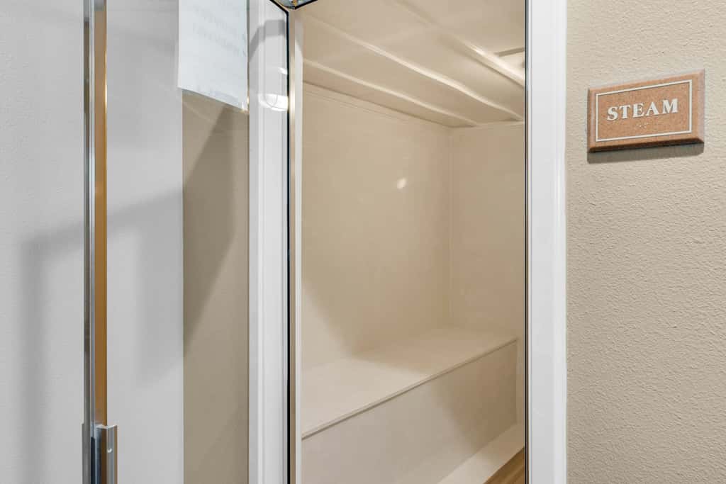Gulf-front view & spacious condo with wraparound balcony & pickleball