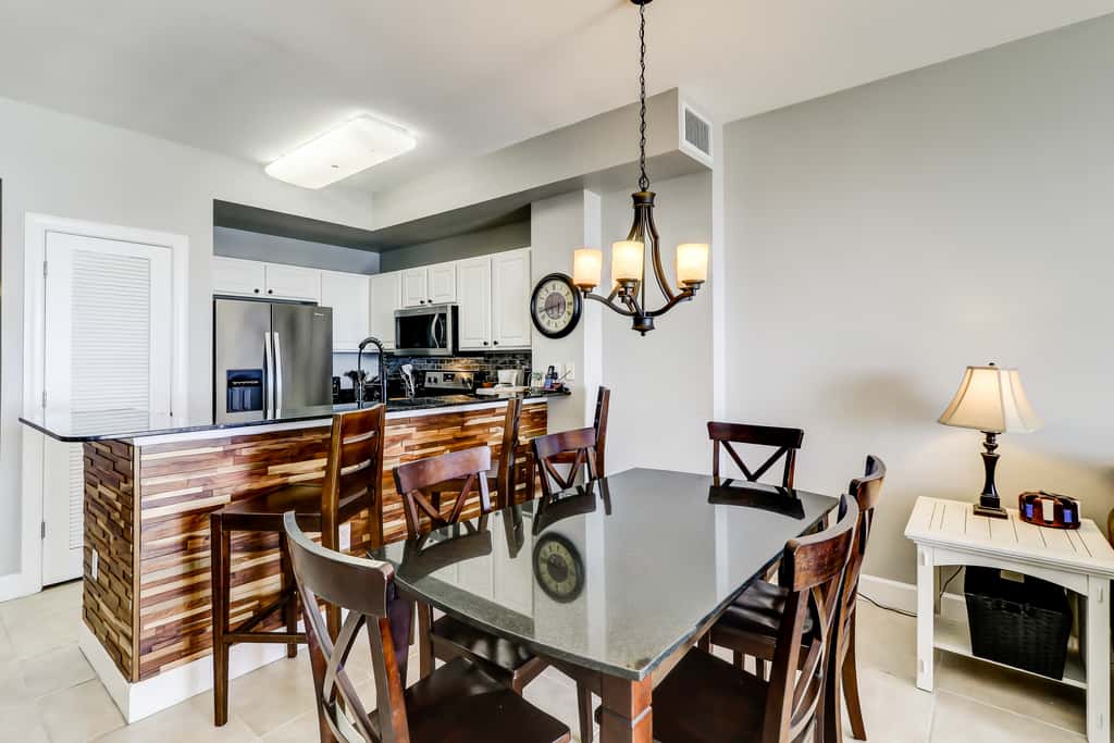 Gorgeous waterfront condo with incredible views, two pools & gym