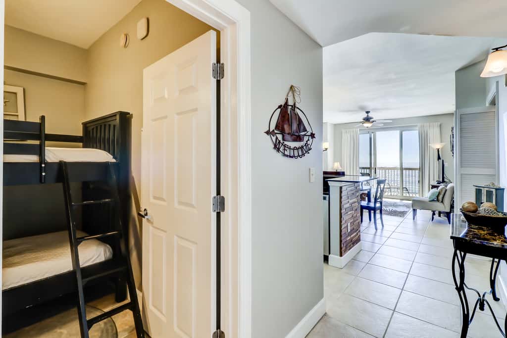 Gorgeous waterfront condo with incredible views, two pools & gym