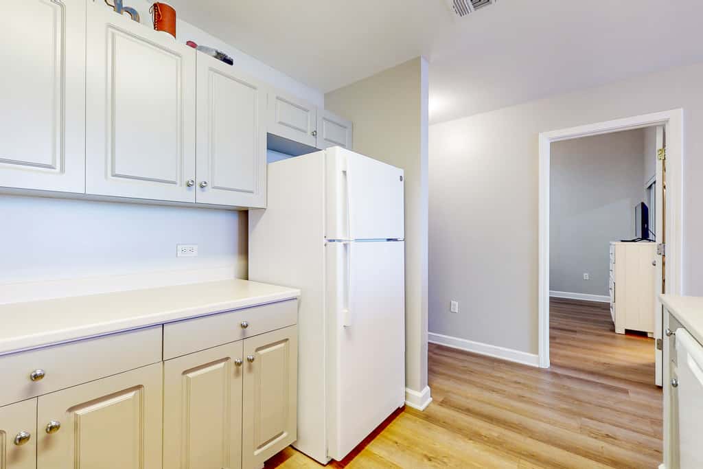 Bright getaway w gorgeous views - close to restaurants