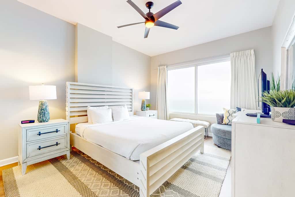 Bright getaway w gorgeous views - close to restaurants