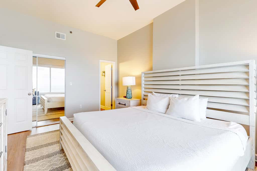 Bright getaway w gorgeous views - close to restaurants