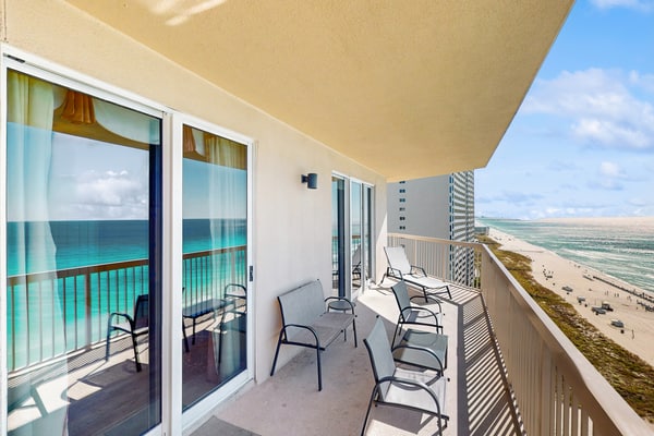 Sunrise Beach 1401 - Beachfront Condo