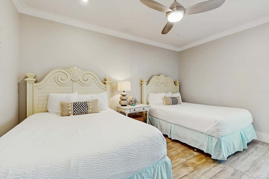 Oceanfront condo with balcony, lagoon pool, hot tub, & pickleball