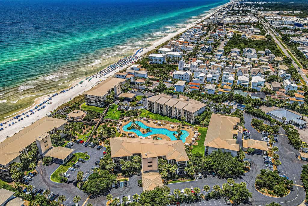 Oceanfront condo with balcony, lagoon pool, hot tub, & pickleball