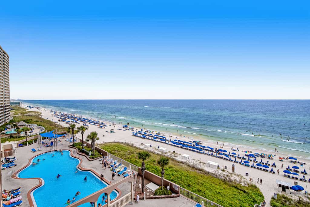 Inviting ninth-floor condo with upscale decor, Gulf-front views & pools