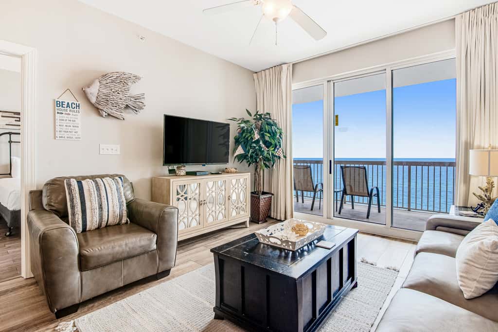 Inviting ninth-floor condo with upscale decor, Gulf-front views & pools