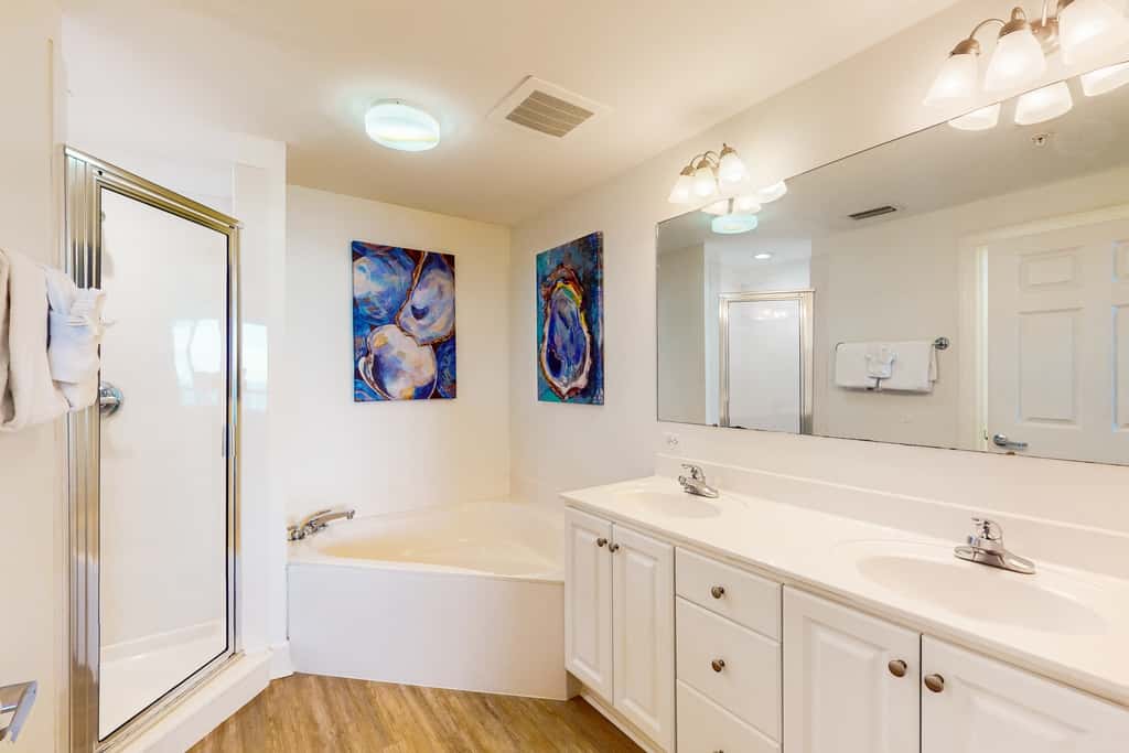 Newly Updated, 9th Floor Gulf-front Condo, Beach Chair Service Included