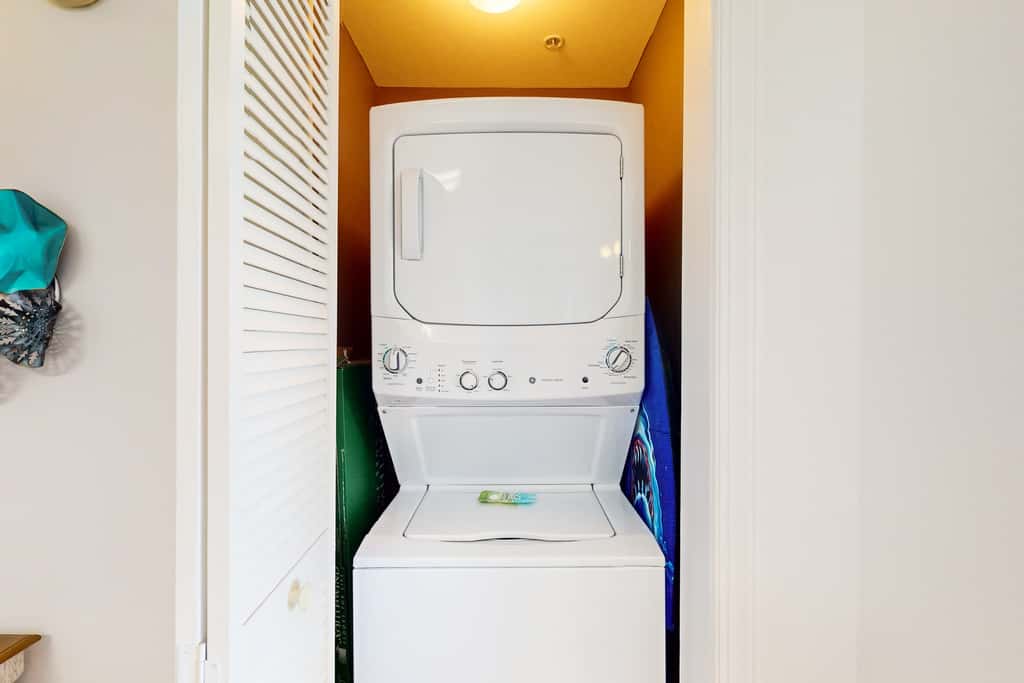 Newly Updated, 9th Floor Gulf-front Condo, Beach Chair Service Included