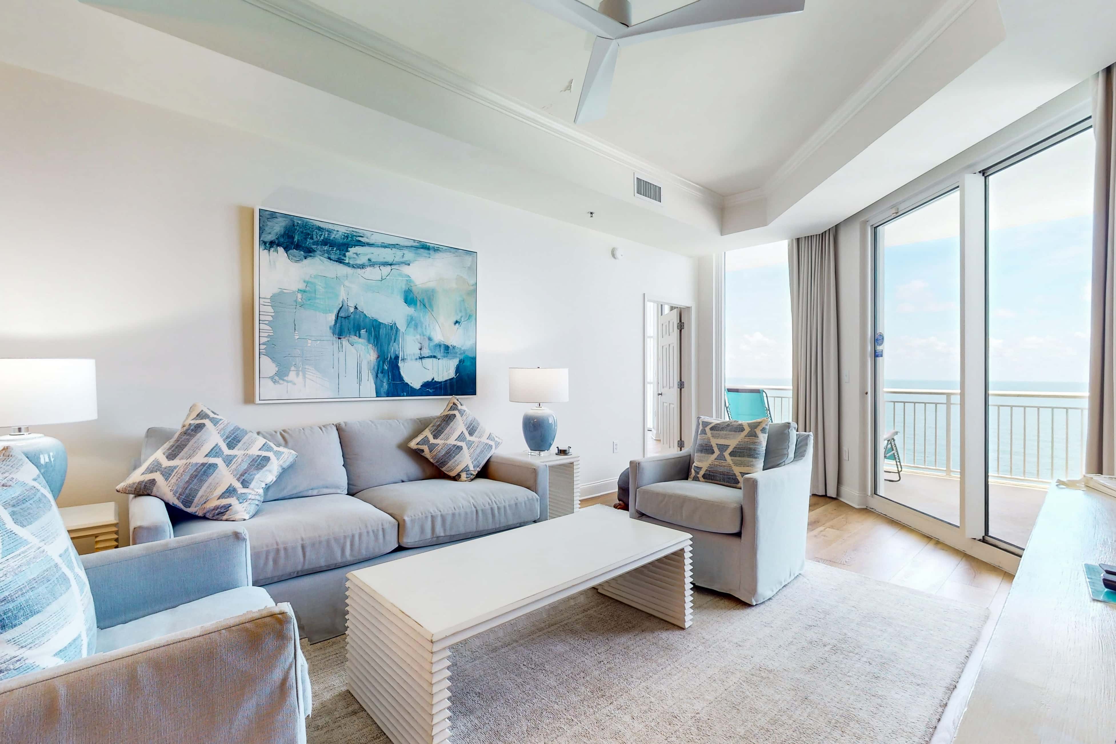 18th-floor condo with amazing views, beach access, pools & gym