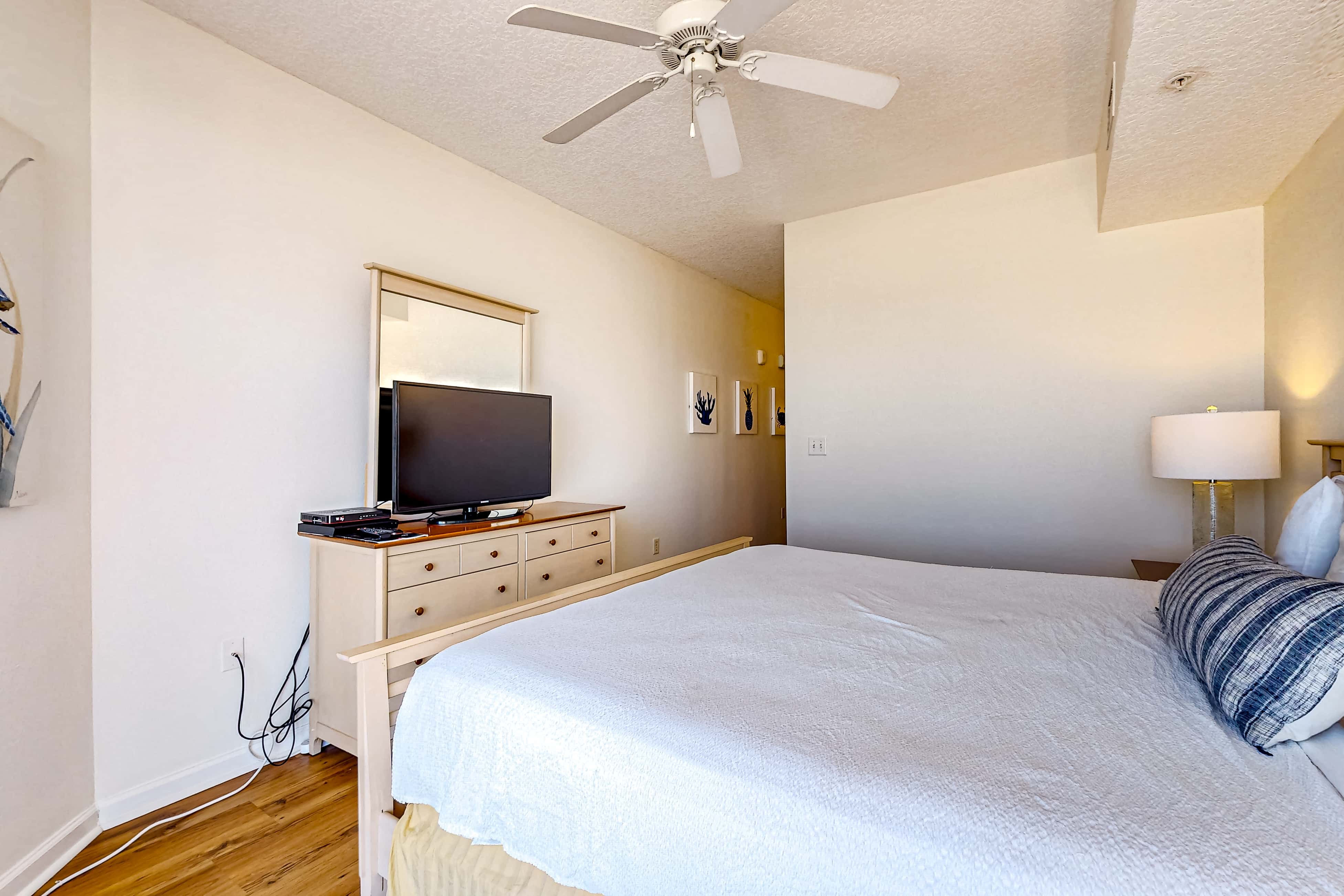 Gulf-front 3-bedroom condo with balconies off each bedroom & pickleball
