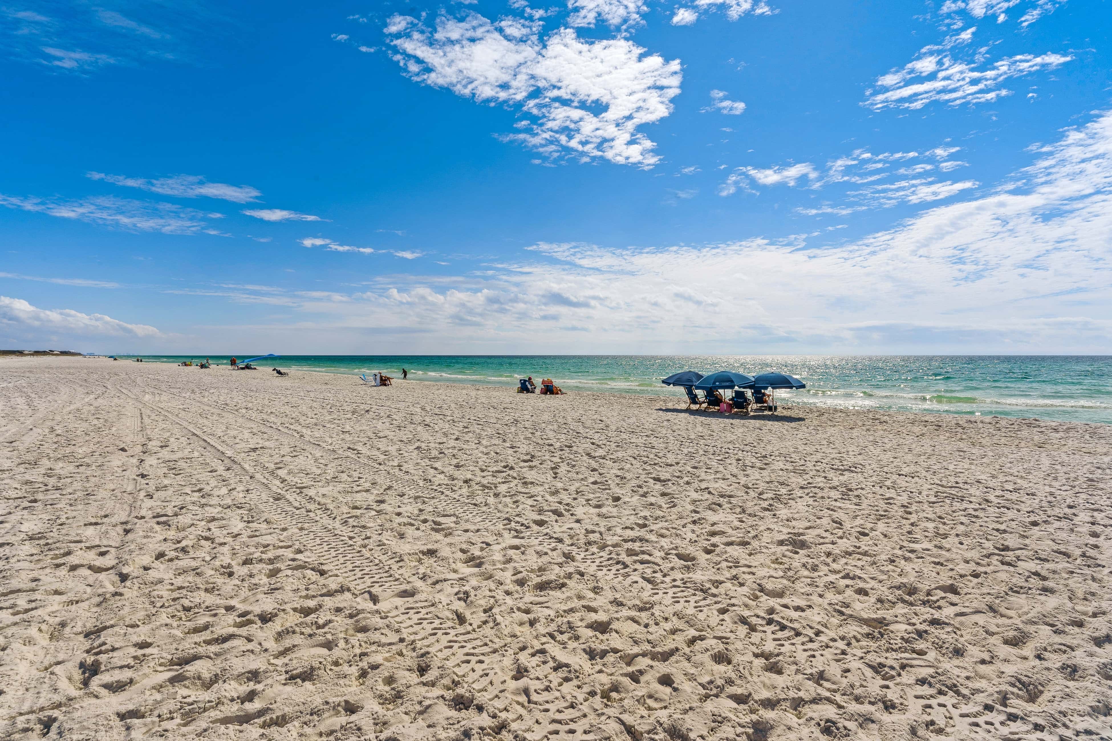 Gulf-front 3-bedroom condo with balconies off each bedroom & pickleball