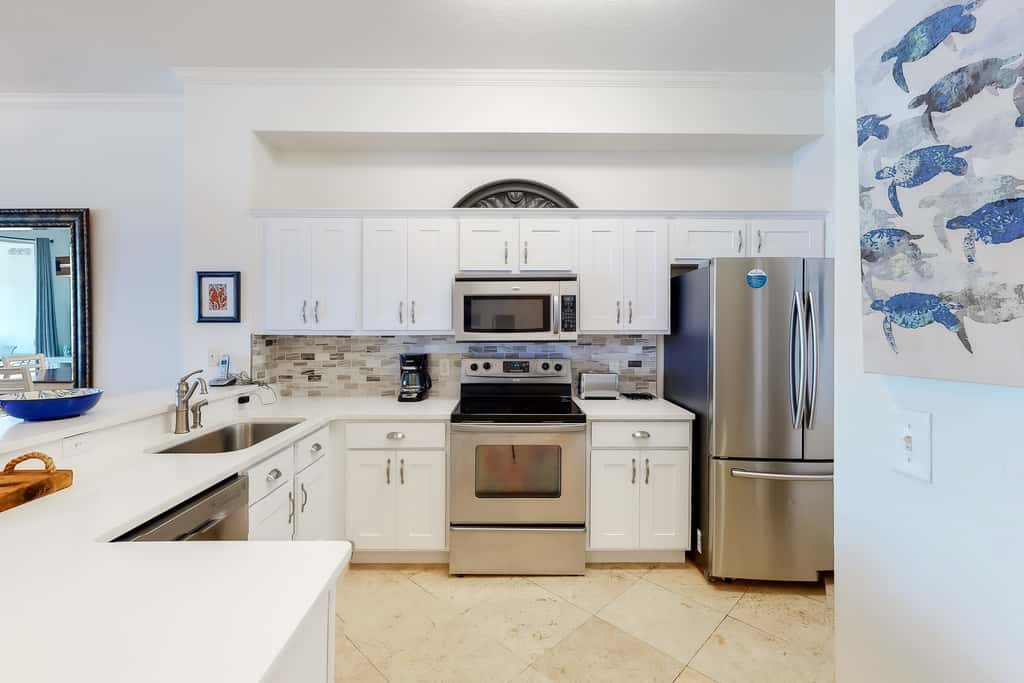 Dog-friendly 4th-floor 3-bedroom condo with stunning Gulf views & pickleball