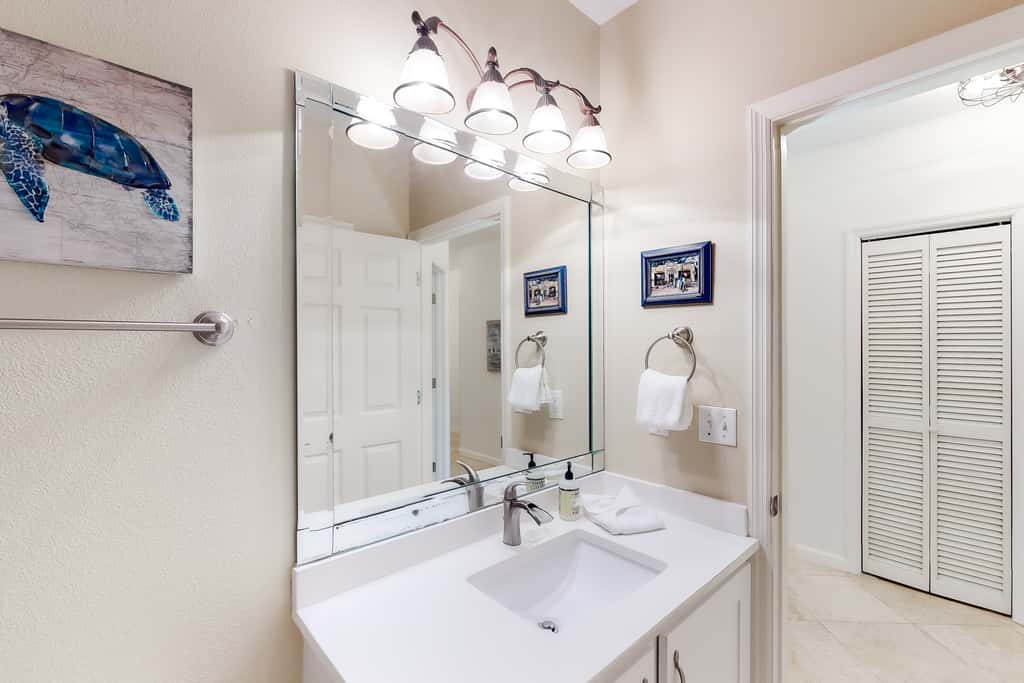 Dog-friendly 4th-floor 3-bedroom condo with stunning Gulf views & pickleball