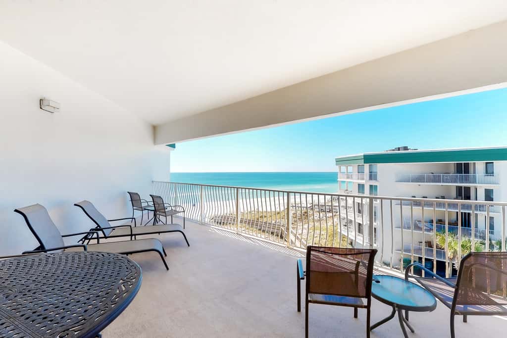 Dog-friendly 4th-floor 3-bedroom condo with stunning Gulf views & pickleball