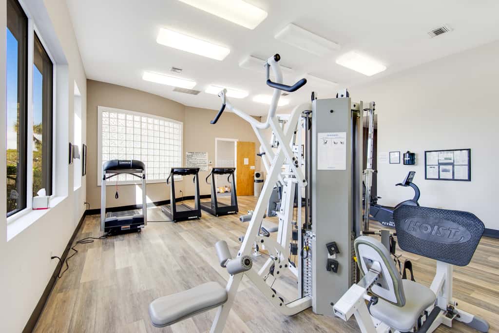 Dog-friendly 4th-floor 3-bedroom condo with stunning Gulf views & pickleball