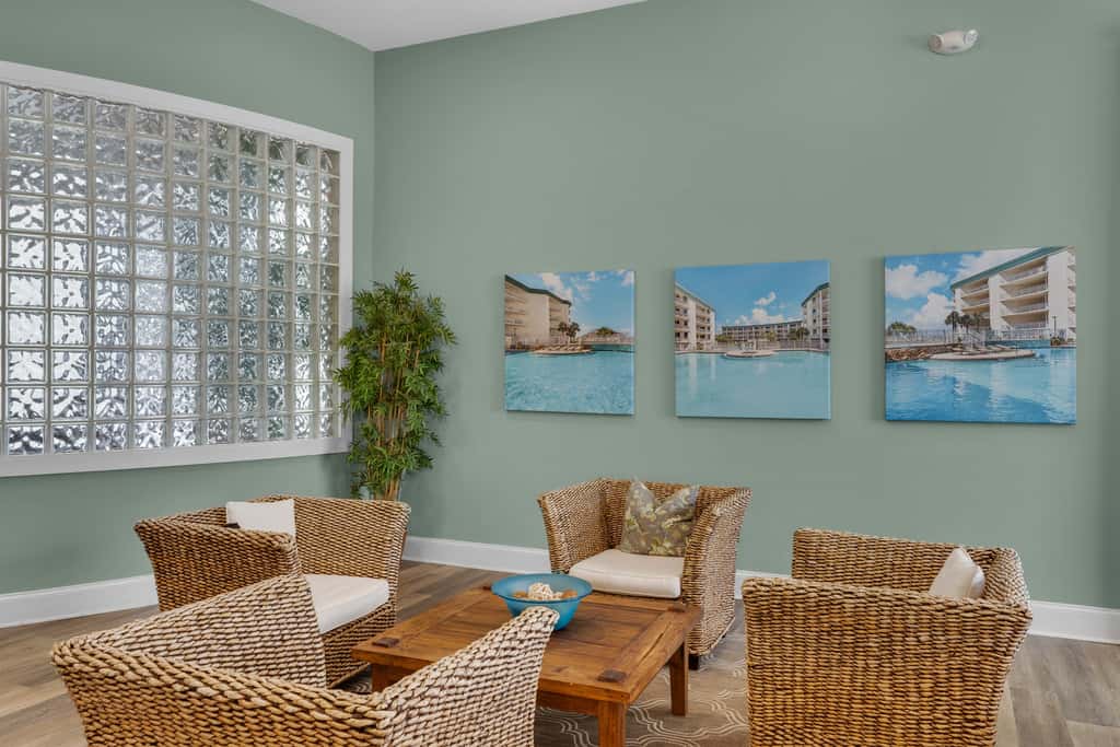 Dog-friendly 4th-floor 3-bedroom condo with stunning Gulf views & pickleball