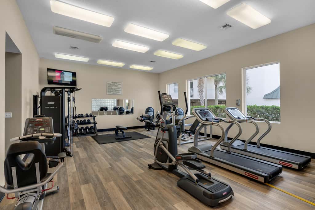 Dog-friendly 4th-floor 3-bedroom condo with stunning Gulf views & pickleball