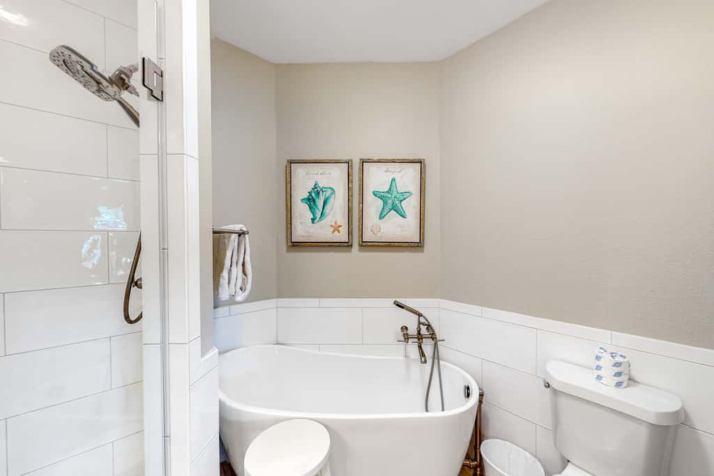 Amazing views at this renovated 4rth-floor condo with lagoon pool & pickleball