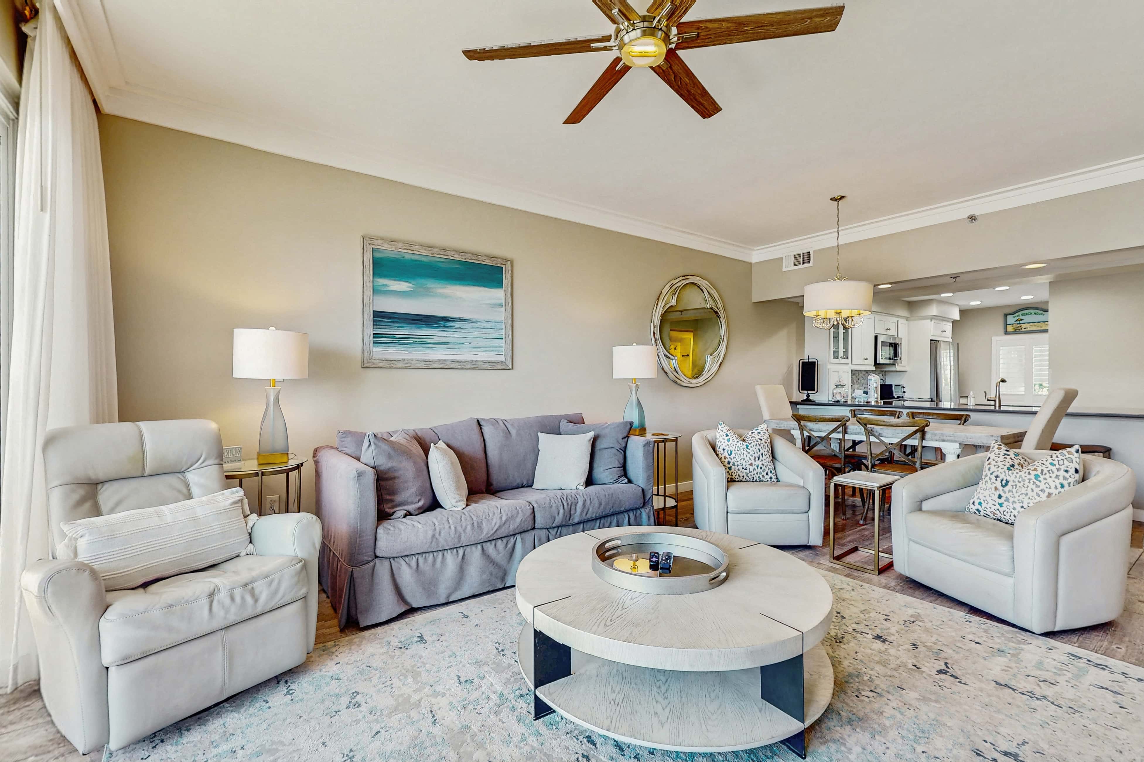 Amazing Santa Rosa Beach condo with pool, hot tub & pickleball