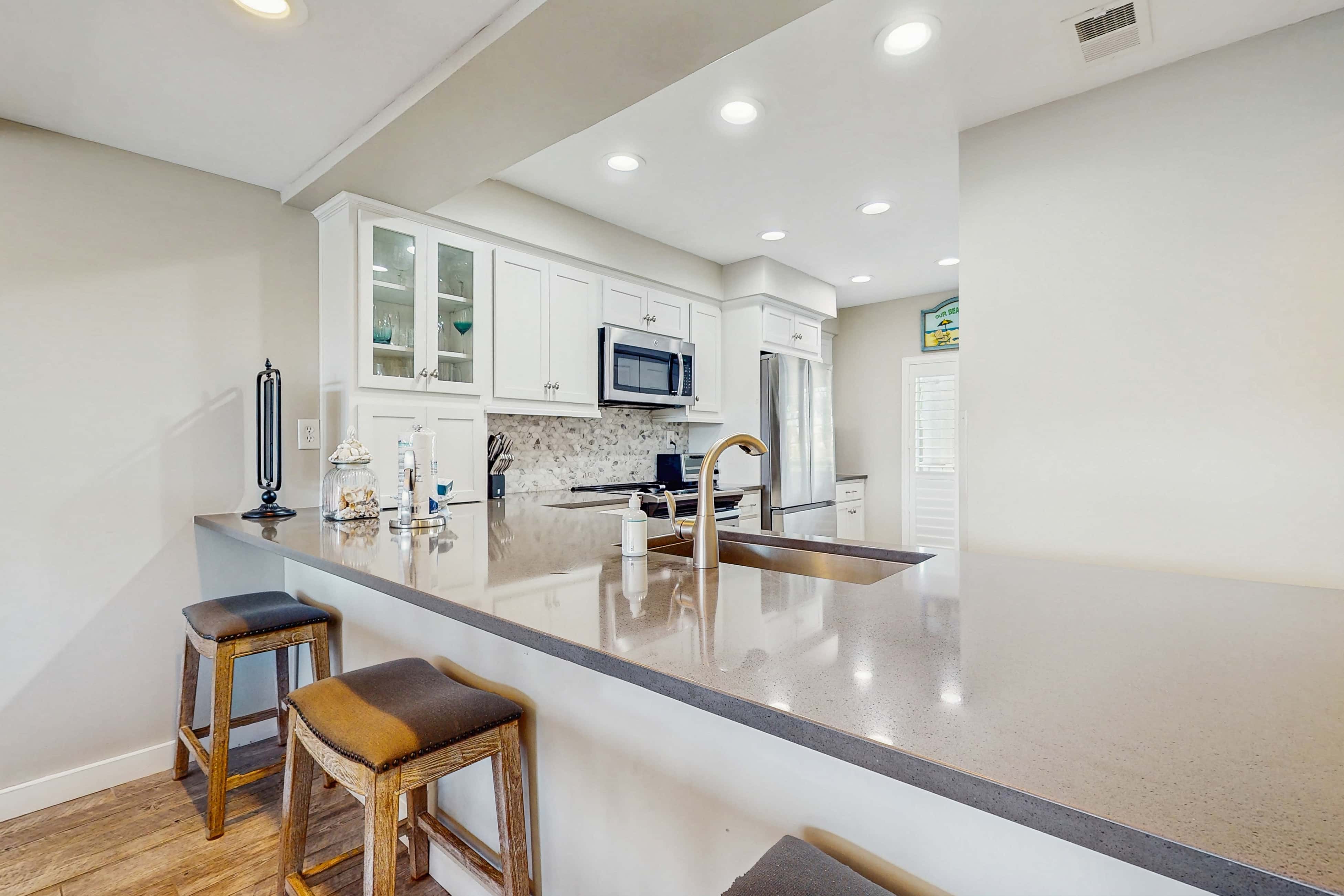 Amazing Santa Rosa Beach condo with pool, hot tub & pickleball
