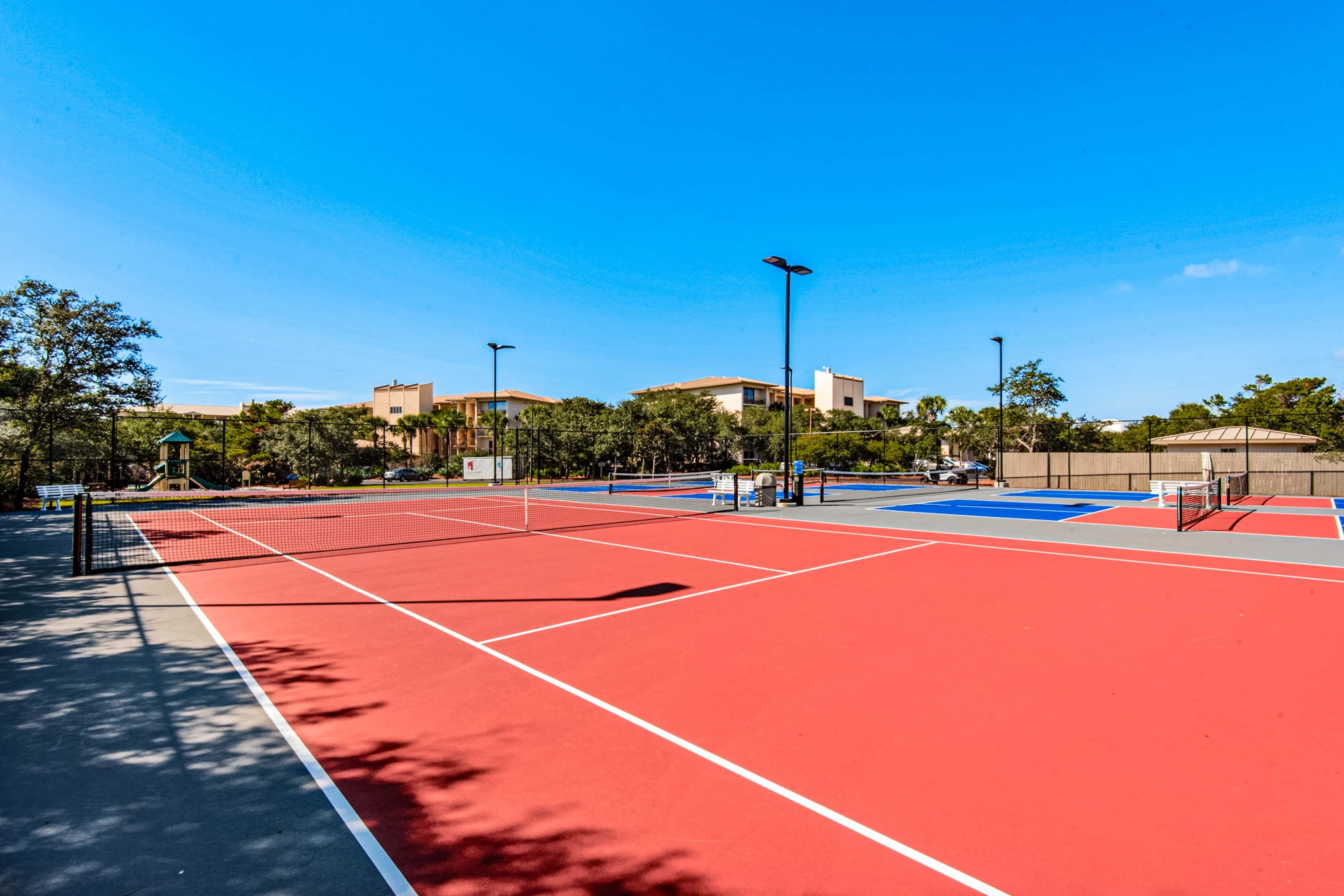 Amazing Santa Rosa Beach condo with pool, hot tub & pickleball