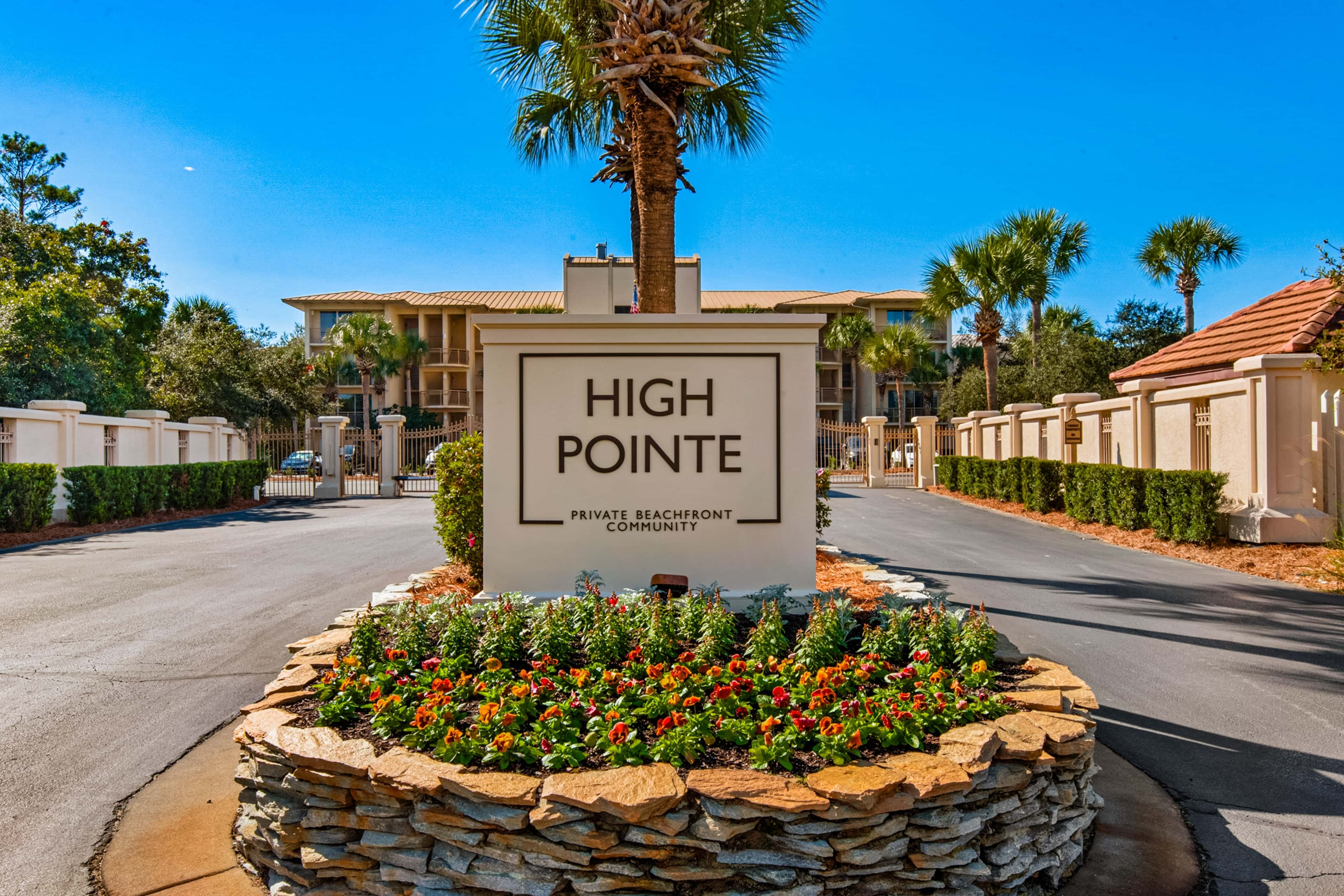 Amazing Santa Rosa Beach condo with pool, hot tub & pickleball