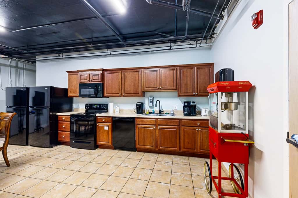 Modern oceanfront studio with pool access, central AC, and beach service